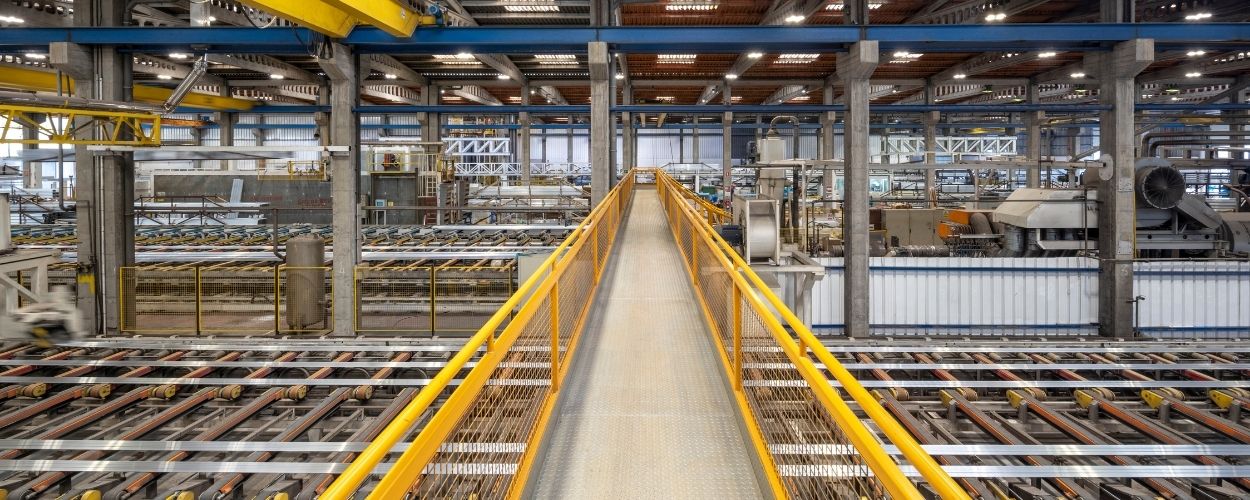Exlabesa met en service une nouvelle presse à extrusion de 4 500 tonnes