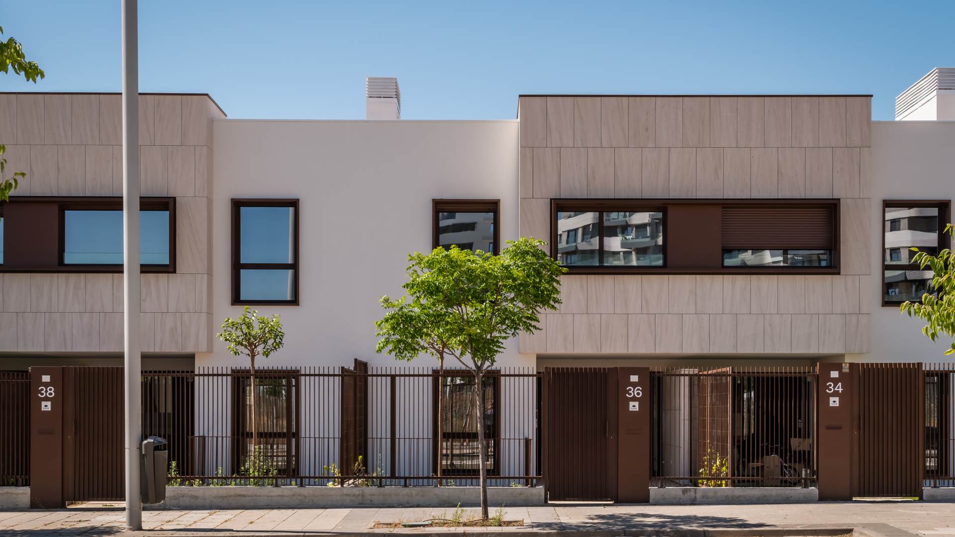 Semi-detached houses Etheria Gardens